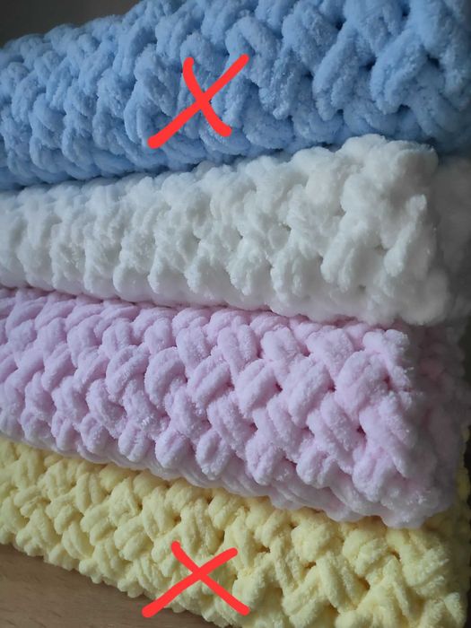Іграшки, рюкзаки, кардигани, пледи — усе ручна робота, ціни доступні.