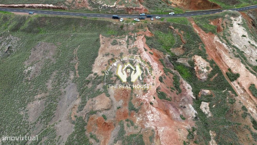 Terreno em Zona Exclusiva e Luxuosa do Caniçal
