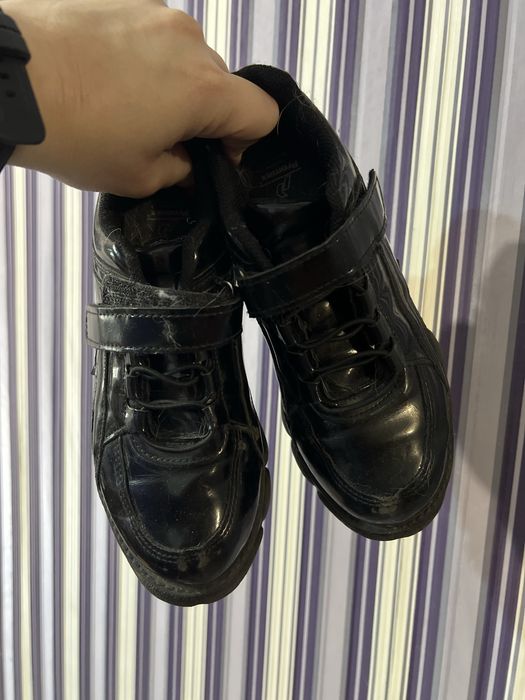 БЕЗКОШТОВНО чоботи лак 34/35