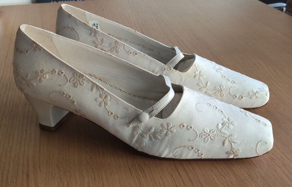 Sapatos casamento/cerimónia Sara Navarro - novos na caixa