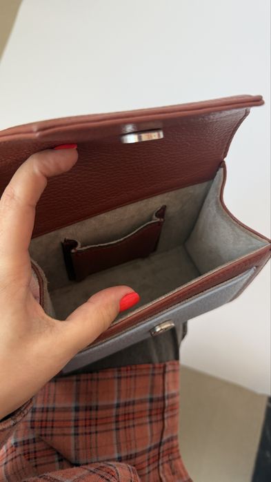 Сумка шкіряна Verbena Trapeze S