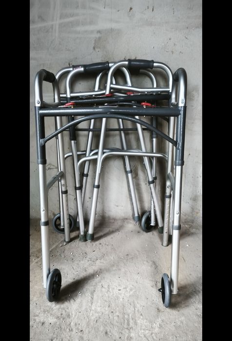 Ходунки для дорослих