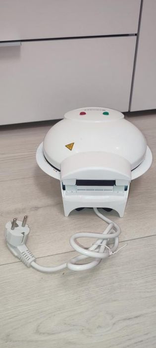 Вафельниця для  для вафлів