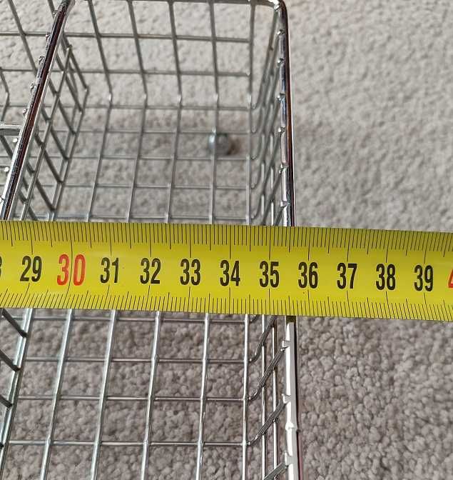 Metalowy organizer na sztoćce