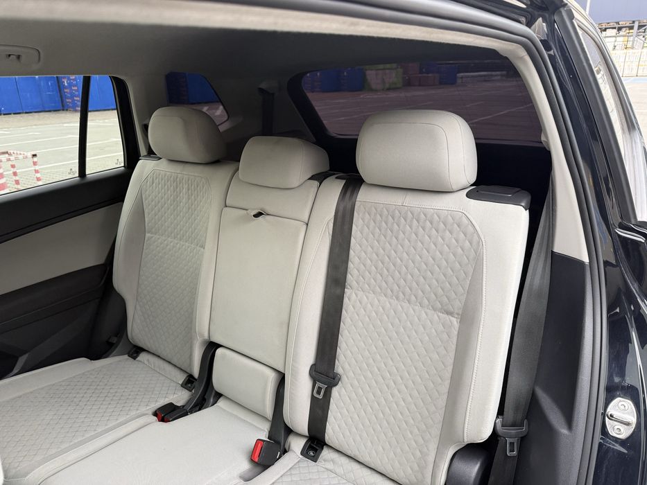 Volkswagen tiguan 2020 рік