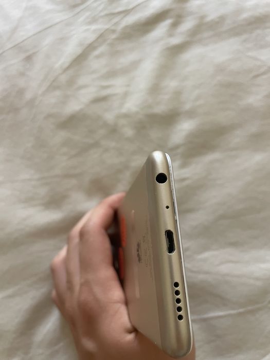 Huawei P Smart Gold para peças