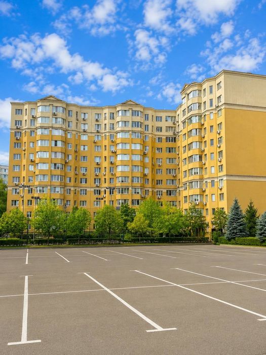 Без%.Простора квартира в центрі ЖК Софія Сіті.