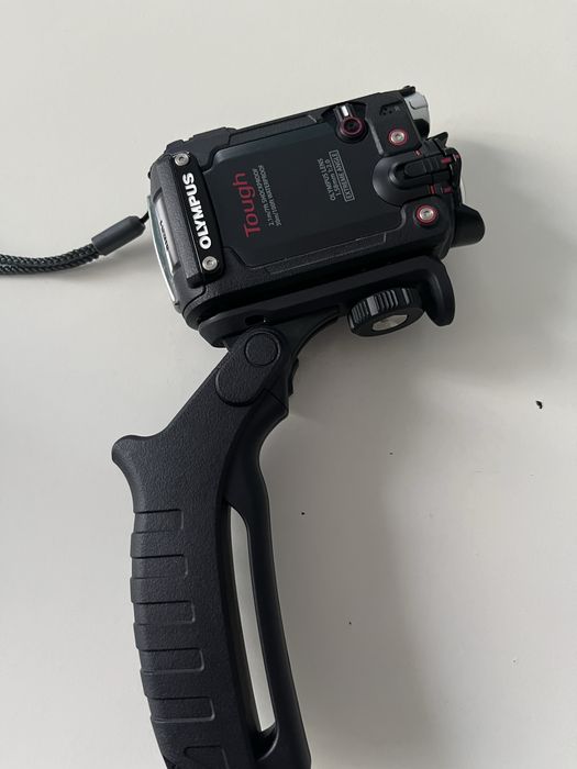 OLYMPUS Tough WATERPROOF