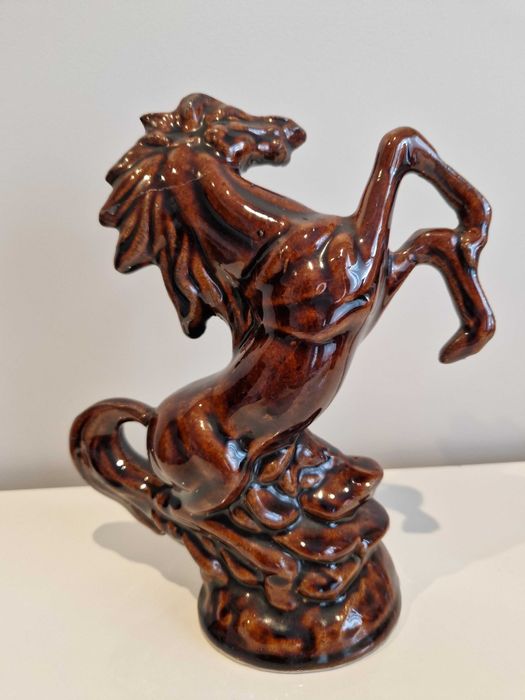 Figurka konia porcelana lata  60-70