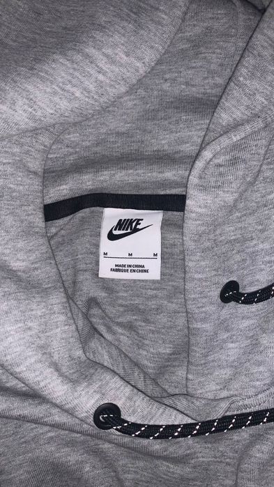 Sprzedam oryginalną bluzę Nike.