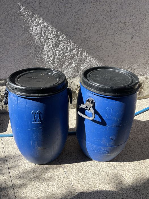 Bidoes 60l em bom estado