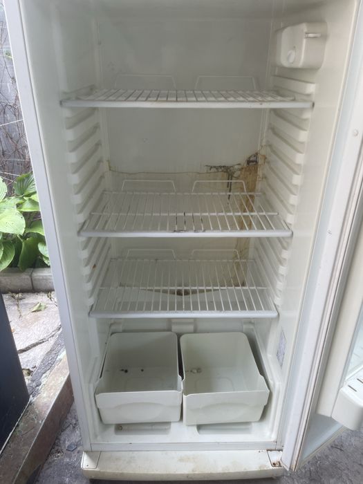 Продам холодильник