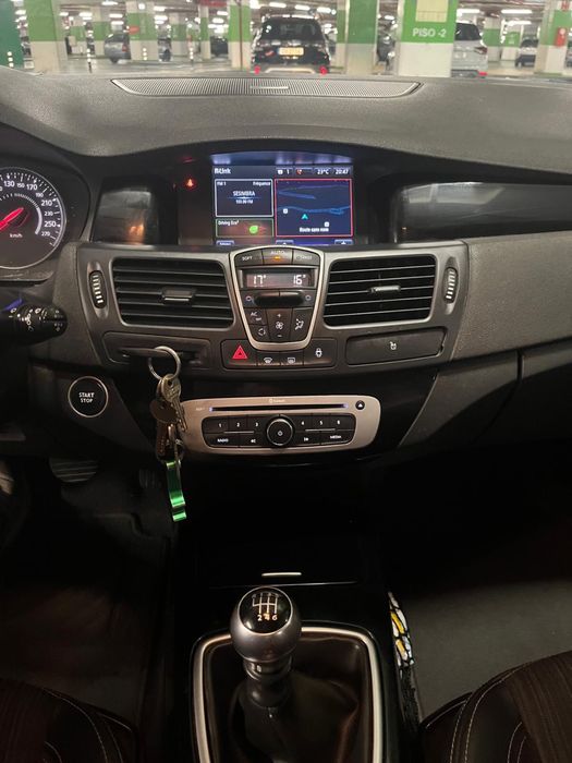 Renault Laguna 2.0 2015