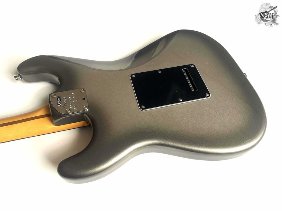 Fender® American Professional II Stratocaster® '2021 Mercury