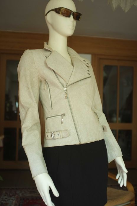 piękna biała ramoneska skórzana rockowa kurtka Vintage