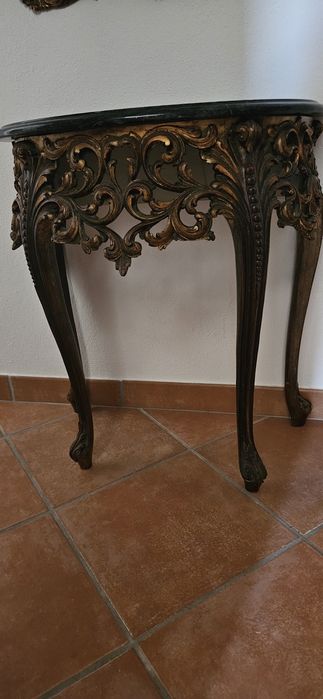 Conjunto de Consola/Credência de Entrada com Espelho e Tampo em Mármore estilo Rococó/Luís XV