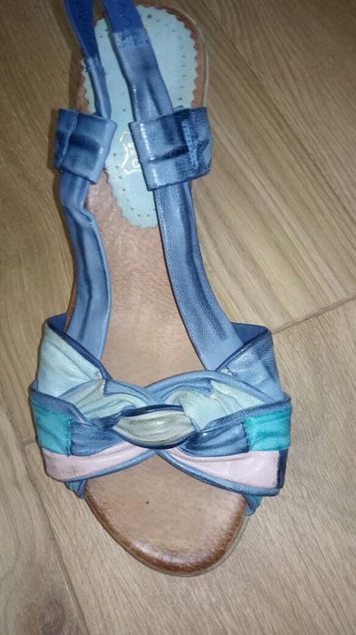 Sandałki koturny 38Di fontana