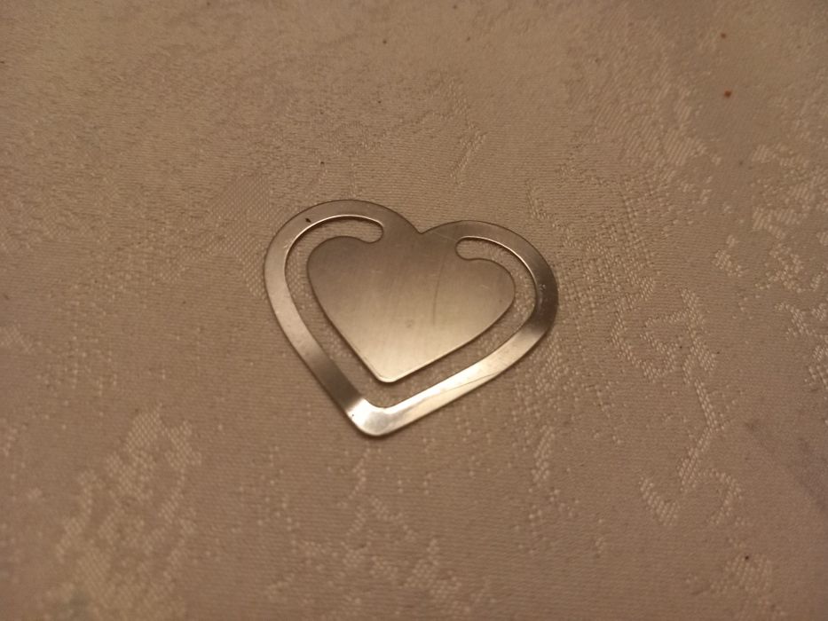 Zakładka do książki metalowe serce