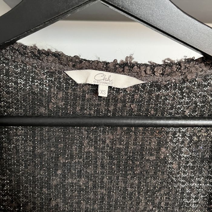 szary kardigan z kieszeniami