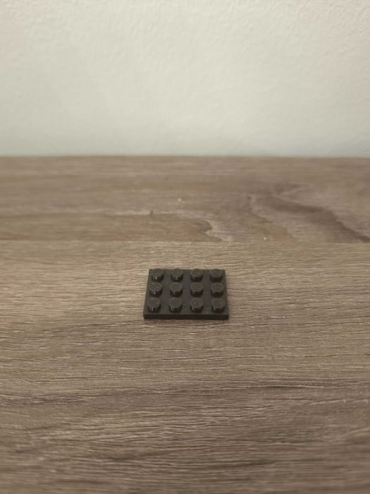 Peça 3x4 estilo Lego para display de minifiguras