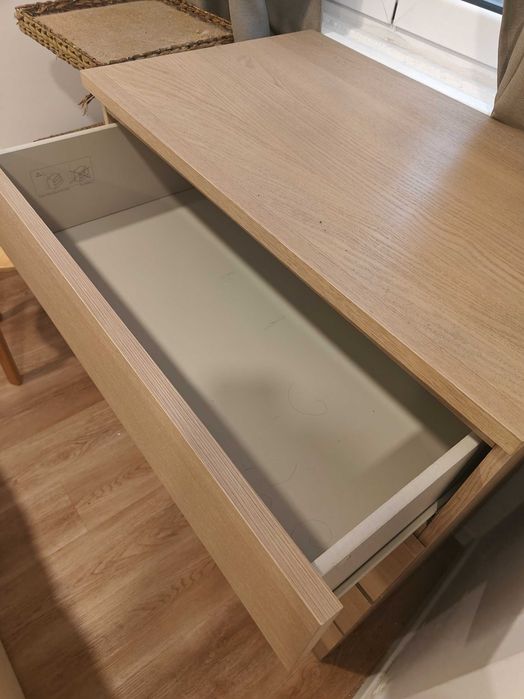 Cómoda IKEA 4 gavetas