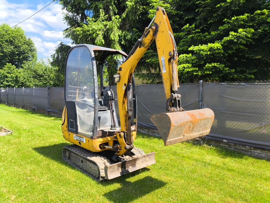 Minikoparka JCB8018