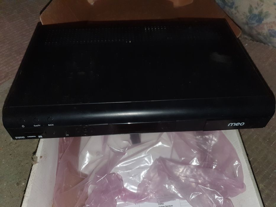 Satellite Box to clear out64584327176065121