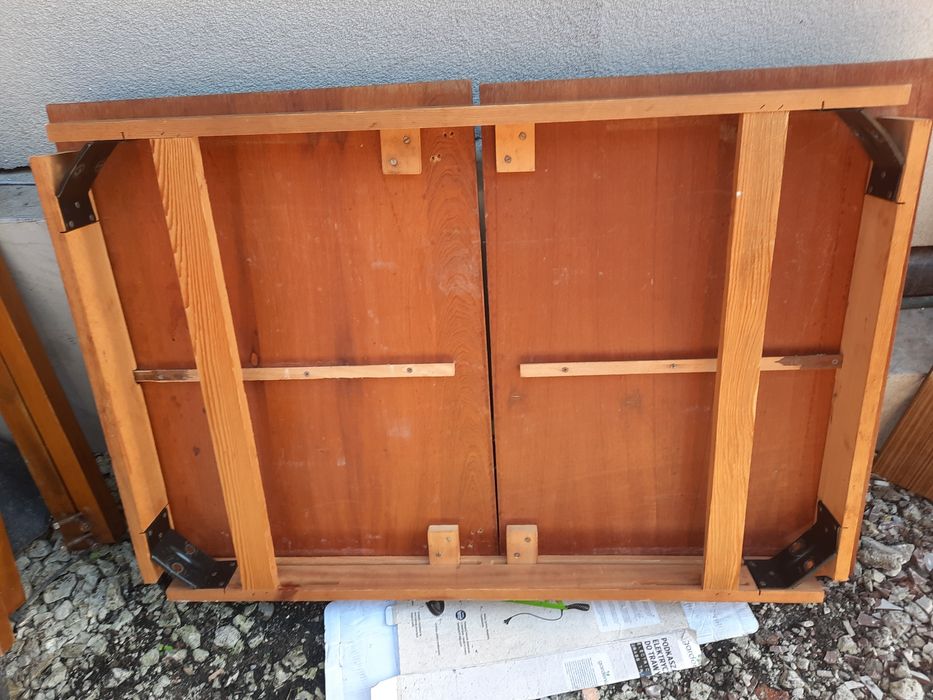 Stolik obiadowy pokojowy rozkładany PRL antyk zabytek machoń unikat