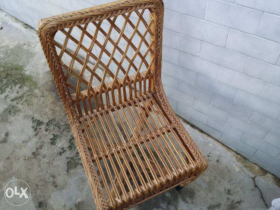 Cadeira feita de vimes