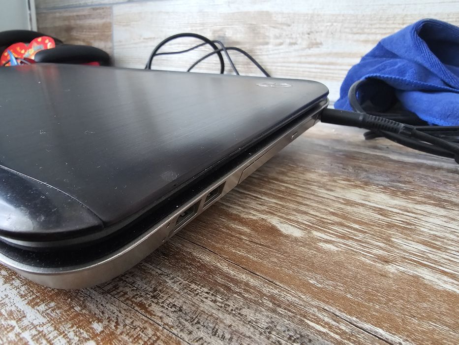 ноутбук HP Pavilion dv7