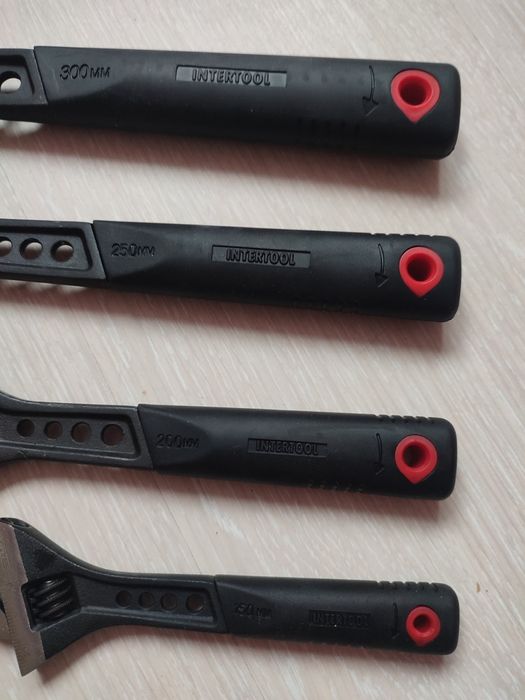 Ключ разводной кованный 150. 200 .250. 300  Cr-V STORM INTERTOOL