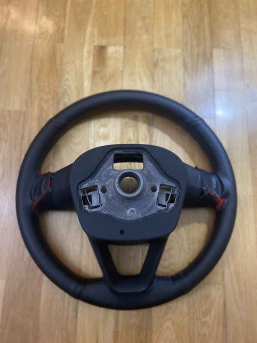 Volante seat ibiza 6j