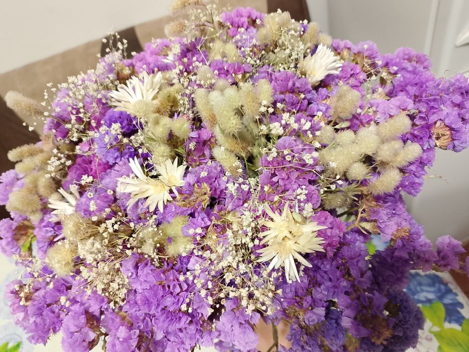 Букет квітів з кермеку