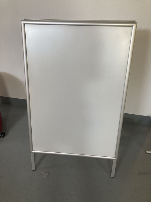 Potykacz reklamowy