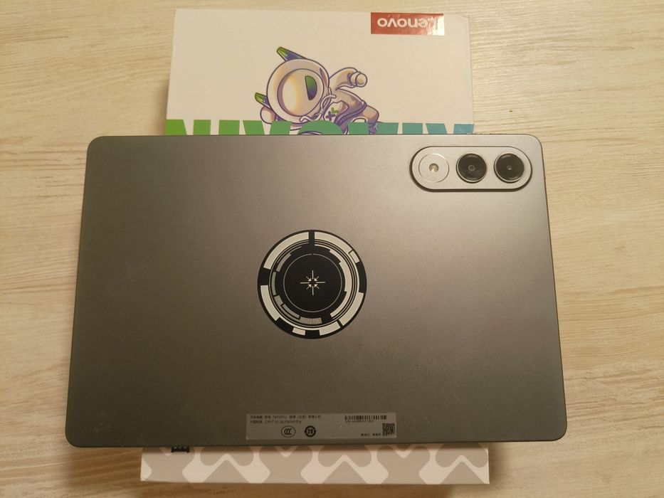 Lenovo Xiaoxin Pad Pro GT  /  Lenovo Yoga Tab ідеал