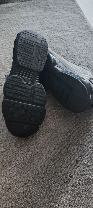 Buty robocze z blachą