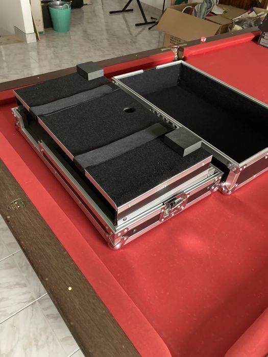 Case Workstation magma para DJ.