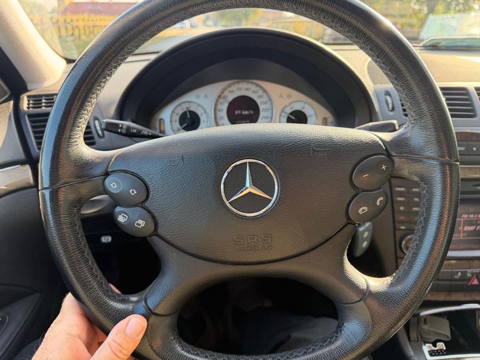Mercedes-Benz E klasa w211