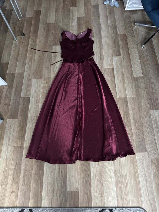 gorset ze spódnicą