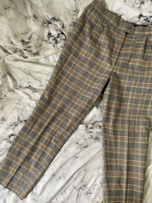 Damskie eleganckie spodnie cygaretki w kratkę
