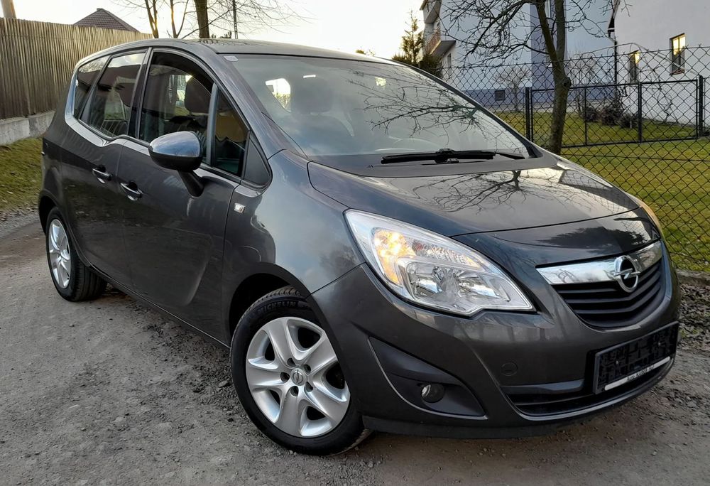 Opel Meriva Benzyna . Full serwis Aso . Bagażnik rowerowy