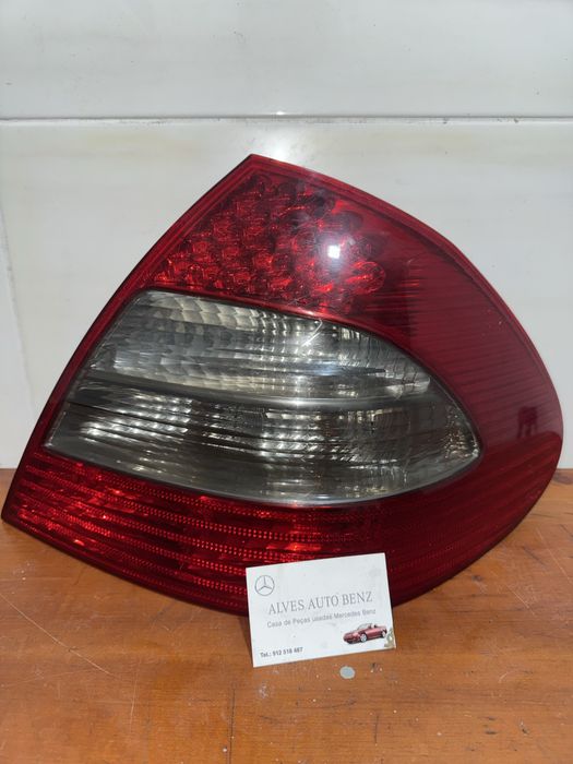 Farolim Mercedes W211 Avantgarde Lado Passageiro
