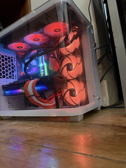 PC Gamer RTX 3080 | Ryzen 7 5800X | 32GB RAM | X570 AORUS Master