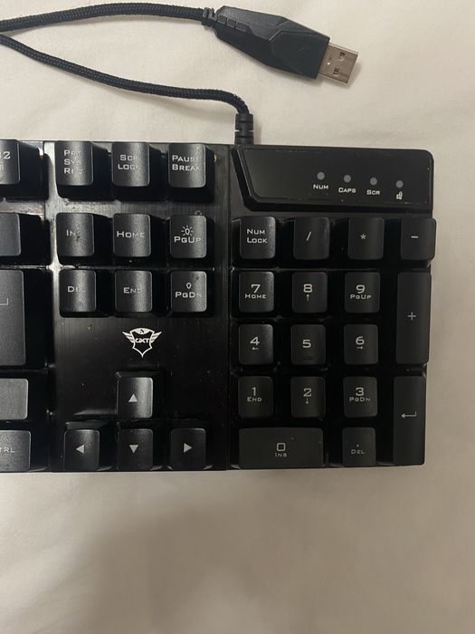 Klawiatura Trust GXT 835 Azor Czarny