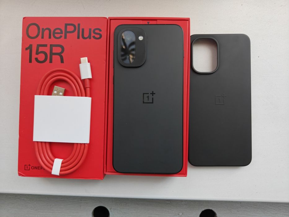 Смартфон OnePlus 15r 12/256