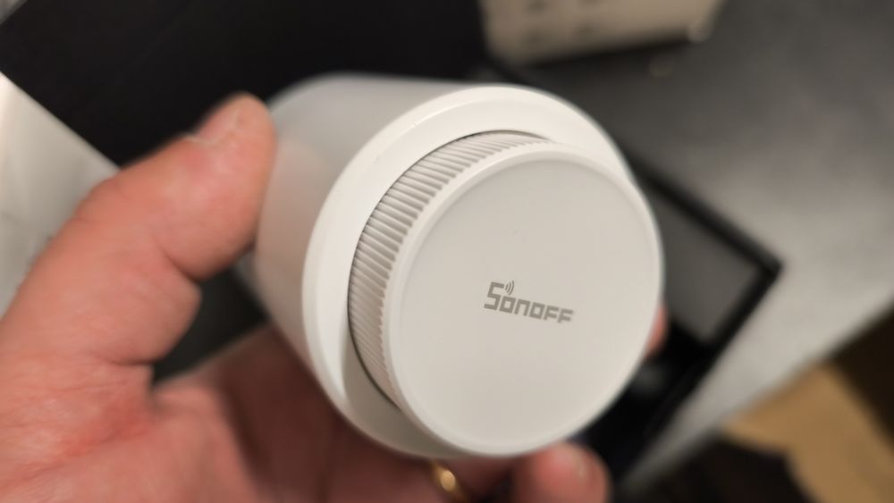 3 x unidades de Válvulas com Termostato Inteligentes  Zigbee