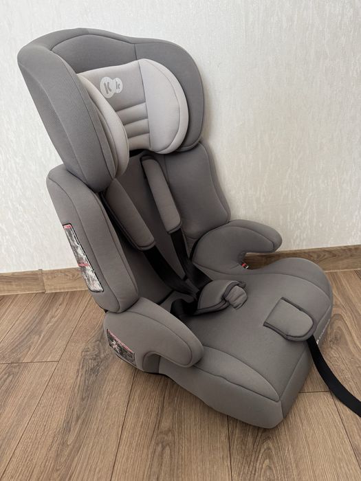Дитяче автокрісло Kinderkraft Comfort Up 9–36 кг (група 1/2/3)