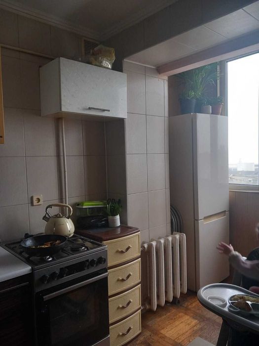 2-кімн. "чешка" по вул. Івасюка ( район Черемош).