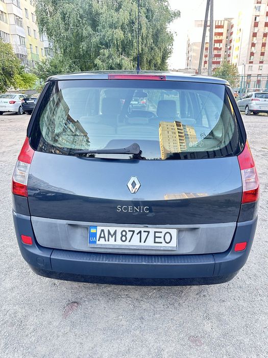 Гарне сімейне авто Renault grand Scenic 7 місць.