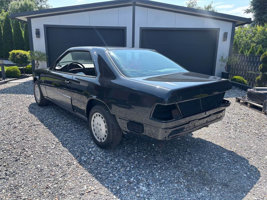 MERCEDES w124 200ce